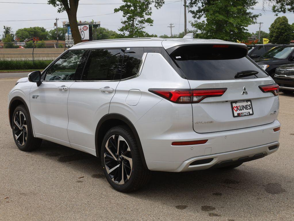 new 2025 Mitsubishi Outlander PHEV car, priced at $44,905