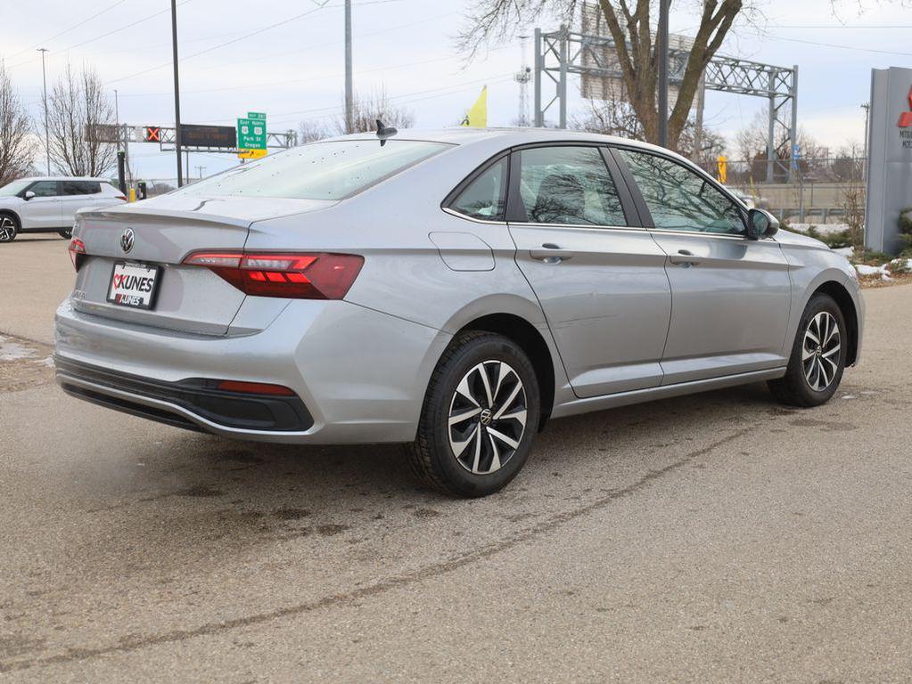 used 2024 Volkswagen Jetta car, priced at $16,977