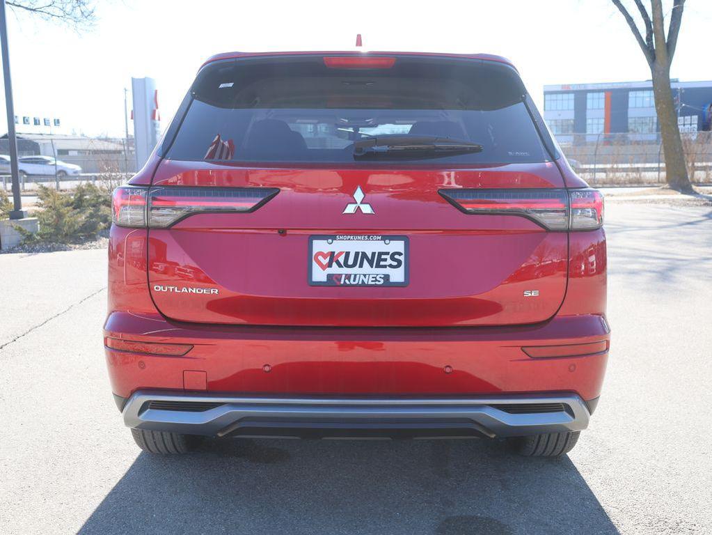 new 2026 Mitsubishi Outlander car, priced at $35,232