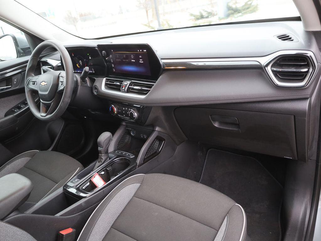 used 2025 Chevrolet TrailBlazer car, priced at $23,977