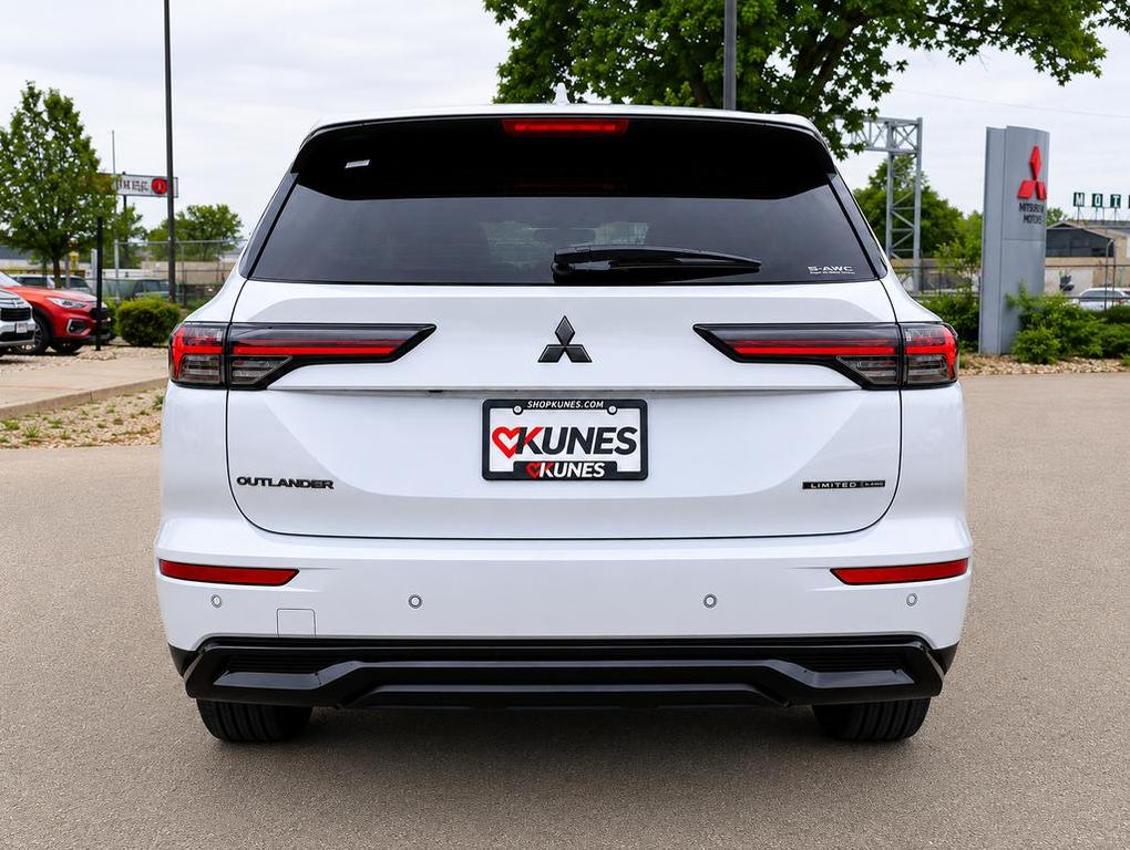 new 2026 Mitsubishi Outlander car, priced at $33,137