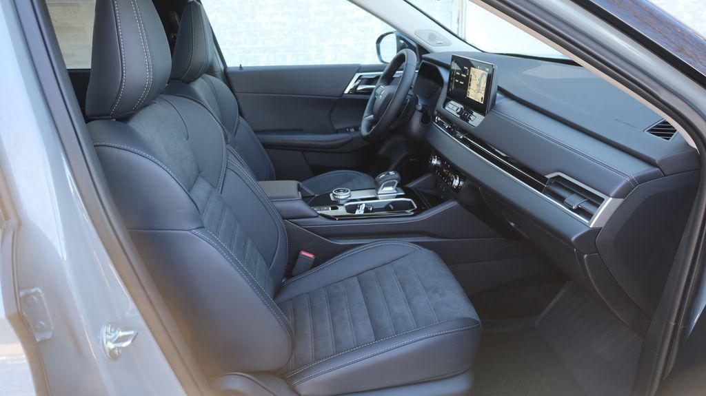 new 2026 Mitsubishi Outlander car, priced at $39,420