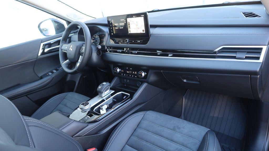 new 2026 Mitsubishi Outlander car, priced at $39,420