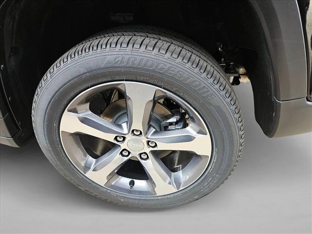 new 2026 Jeep Grand Cherokee car, priced at $47,522