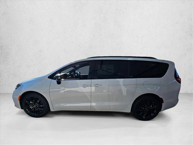 new 2026 Chrysler Pacifica car, priced at $40,620