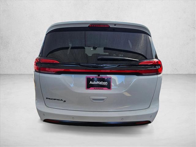 new 2026 Chrysler Pacifica car, priced at $40,620