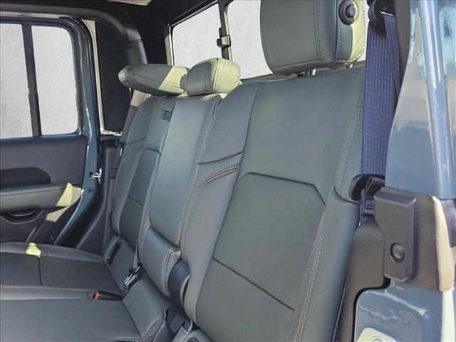 new 2026 Jeep Gladiator car, priced at $59,887