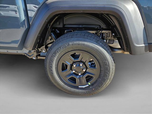 new 2026 Jeep Gladiator car, priced at $40,905