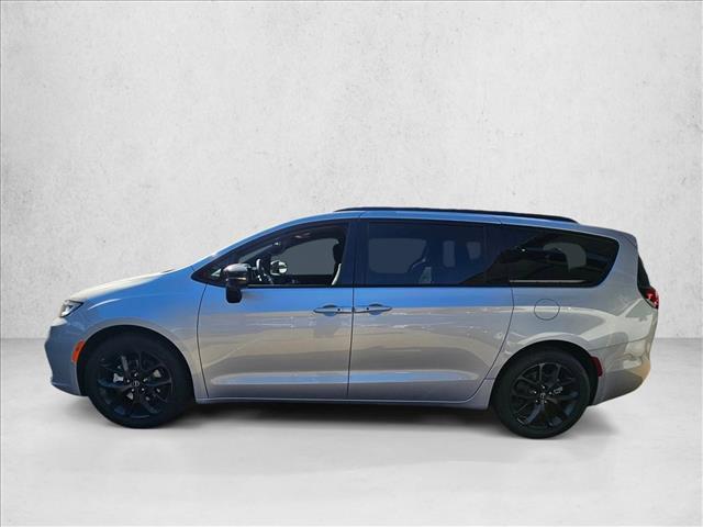 new 2026 Chrysler Pacifica car, priced at $42,066