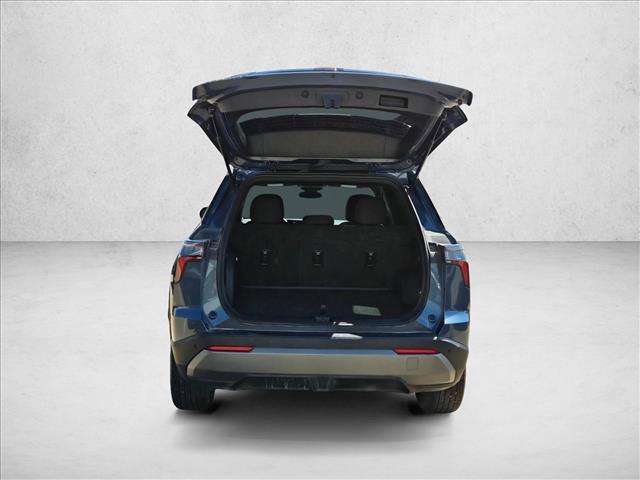 used 2025 Chevrolet Equinox car, priced at $22,555