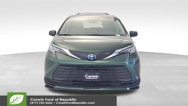 used 2022 Toyota Sienna car, priced at $26,995