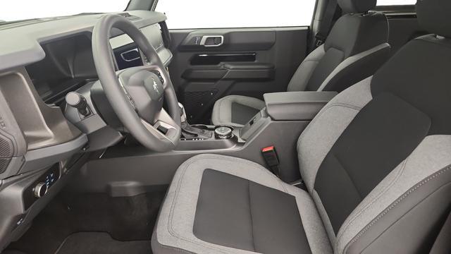 new 2025 Ford Bronco car, priced at $40,640