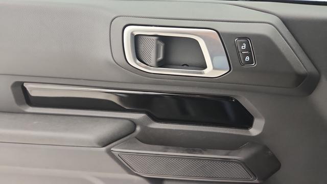 new 2025 Ford Bronco car, priced at $40,640