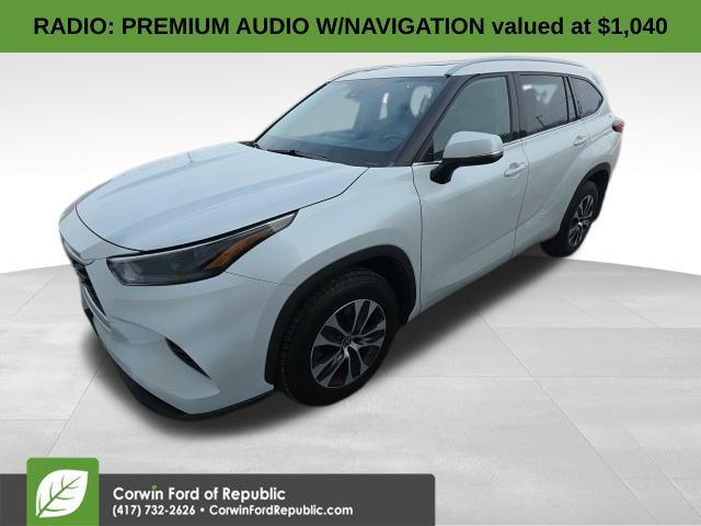 used 2022 Toyota Highlander car, priced at $26,449