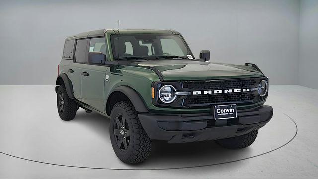 new 2025 Ford Bronco car, priced at $44,355