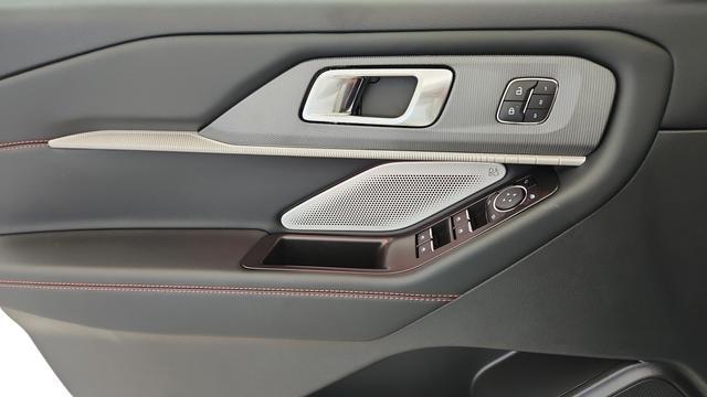 new 2025 Ford Explorer car, priced at $58,209