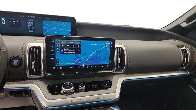 new 2025 Ford Expedition car, priced at $81,274