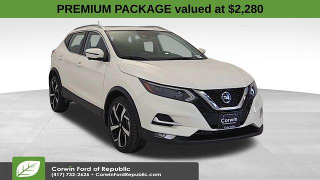 used 2021 Nissan Rogue Sport car, priced at $16,601
