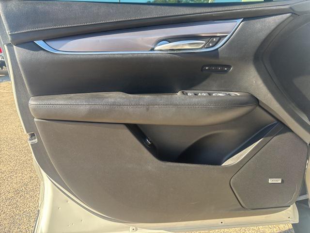 used 2017 Cadillac XT5 car, priced at $15,670