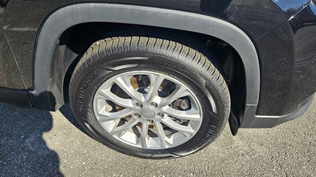 used 2020 Jeep Cherokee car, priced at $18,999