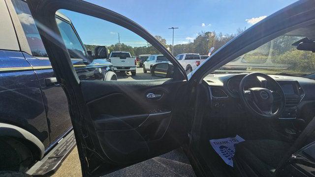 used 2020 Jeep Cherokee car, priced at $18,999