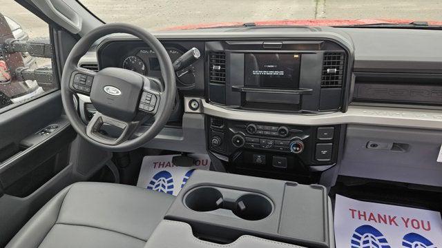 new 2025 Ford F-350 car, priced at $47,839