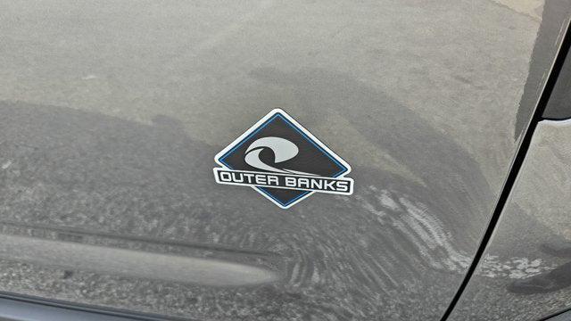 new 2025 Ford Bronco Sport car, priced at $37,085