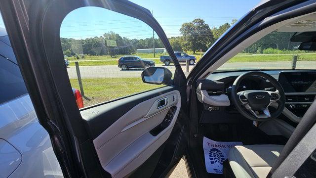 new 2025 Ford Explorer car, priced at $43,220