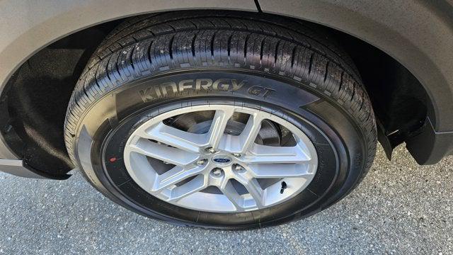 new 2025 Ford Explorer car, priced at $43,220