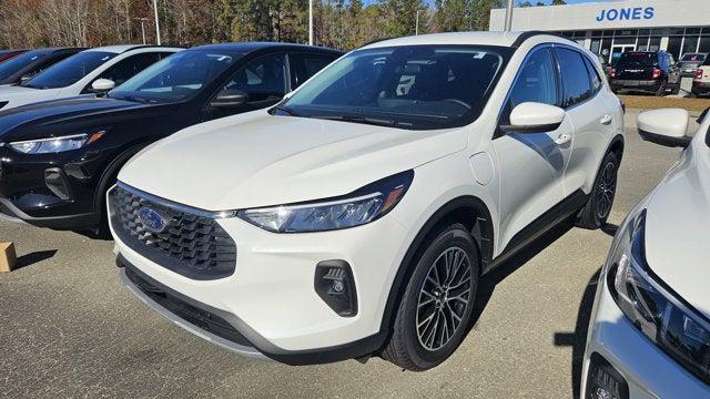 new 2025 Ford Escape PHEV car, priced at $28,890