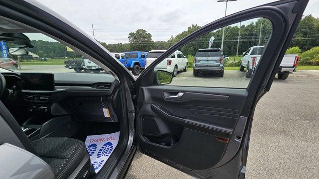 new 2025 Ford Escape car, priced at $35,725