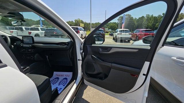 new 2025 Ford Escape car, priced at $24,990