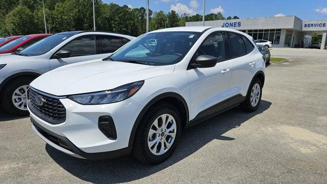 new 2025 Ford Escape car, priced at $24,990