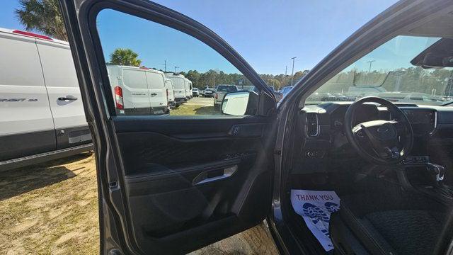 new 2025 Ford Ranger car, priced at $40,715