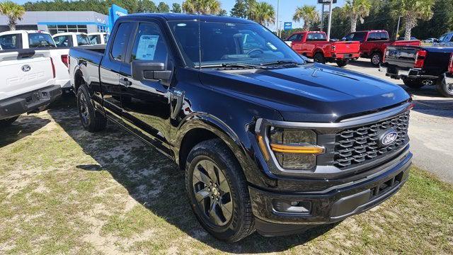 new 2025 Ford F-150 car, priced at $40,396