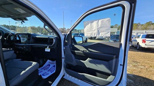 new 2025 Ford F-150 car, priced at $39,136