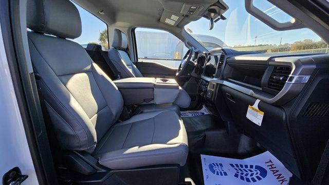 new 2025 Ford F-150 car, priced at $39,136