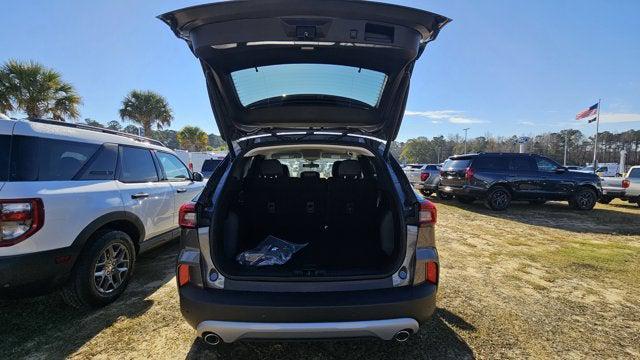 new 2026 Ford Escape PHEV car, priced at $31,293