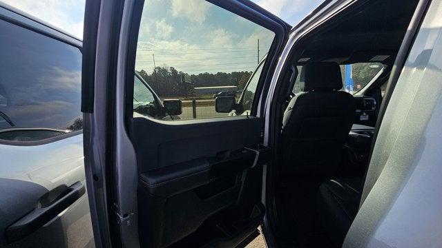 new 2025 Ford F-150 car, priced at $41,543