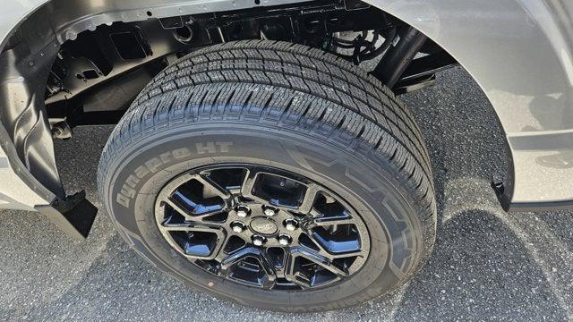 new 2025 Ford F-150 car, priced at $40,400