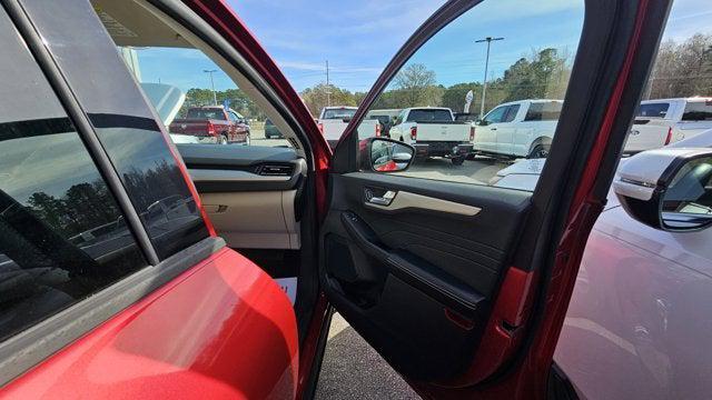 used 2022 Ford Escape car, priced at $25,999