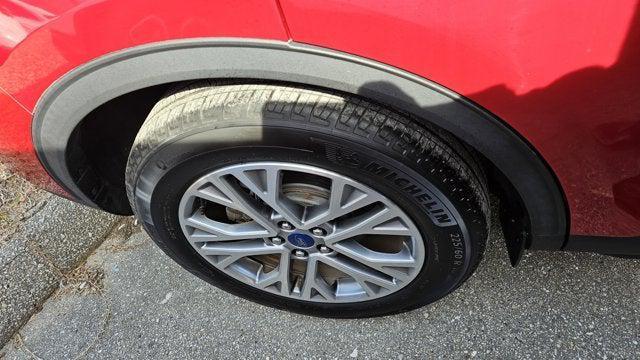 used 2022 Ford Escape car, priced at $25,999