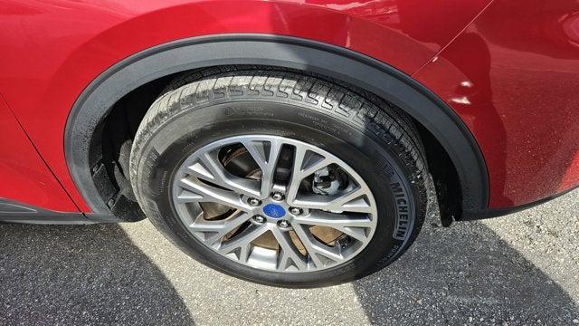 used 2022 Ford Escape car, priced at $25,999