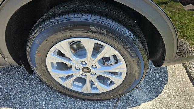 new 2025 Ford Escape car, priced at $28,000