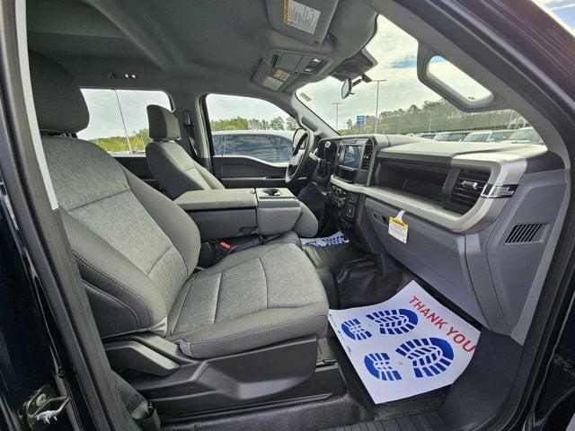 new 2025 Ford F-250 car, priced at $57,682