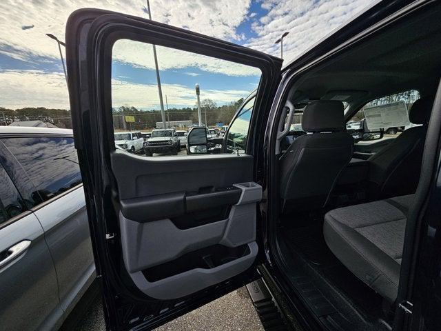 new 2025 Ford F-250 car, priced at $57,682