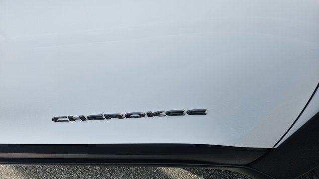 used 2022 Jeep Cherokee car, priced at $25,799