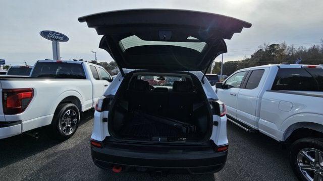 used 2022 Jeep Cherokee car, priced at $25,799