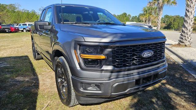 new 2025 Ford F-150 car, priced at $40,696
