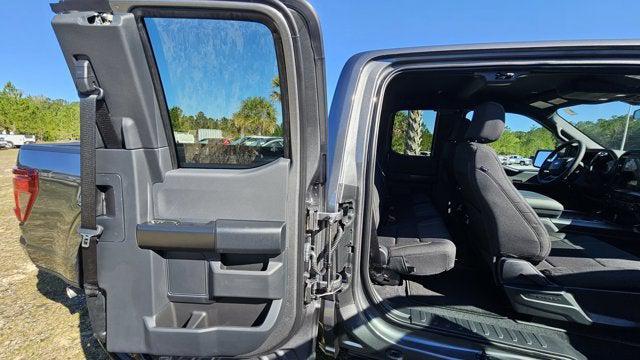 new 2025 Ford F-150 car, priced at $40,696